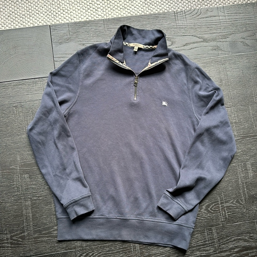 Men’s Burberry EUC Navy quarter Zip